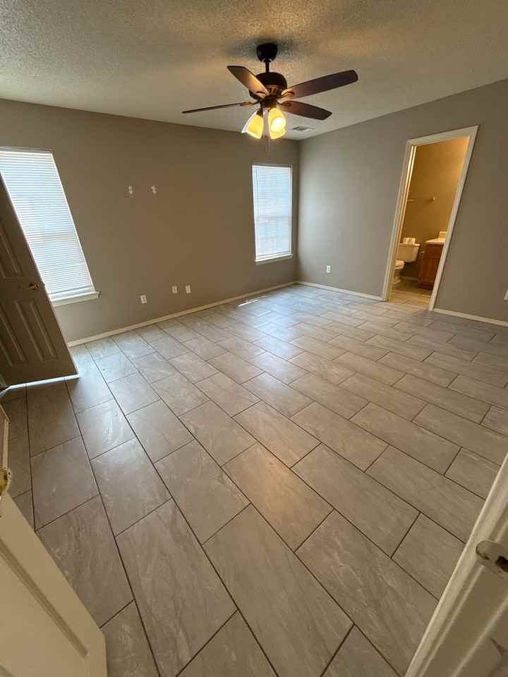 3810 Owen St - Photo 7 of 13