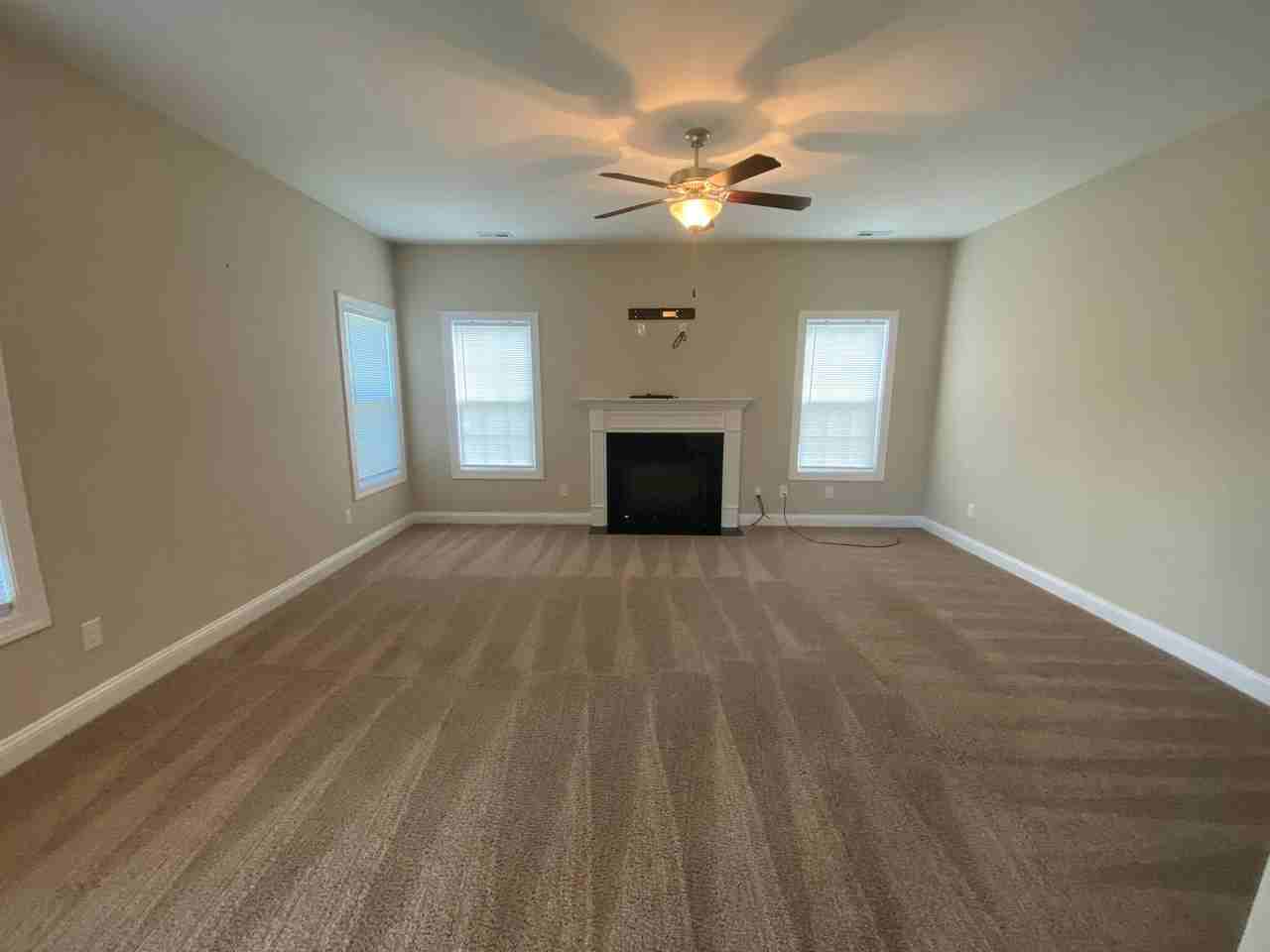 879 Stormy Gale Ln - Photo 4 of 24