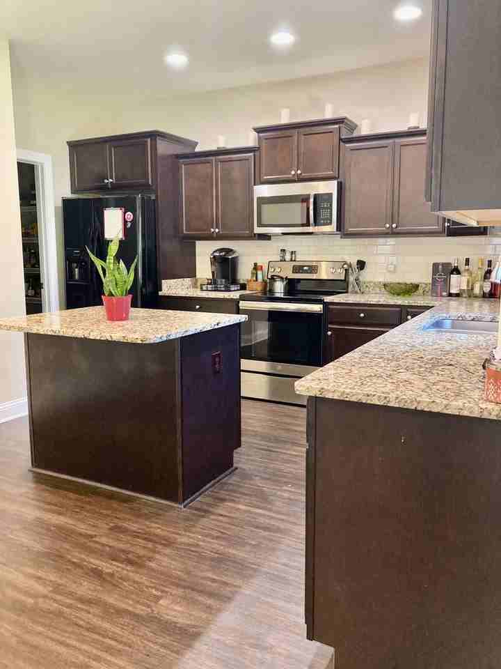 879 Stormy Gale Ln - Photo 7 of 24