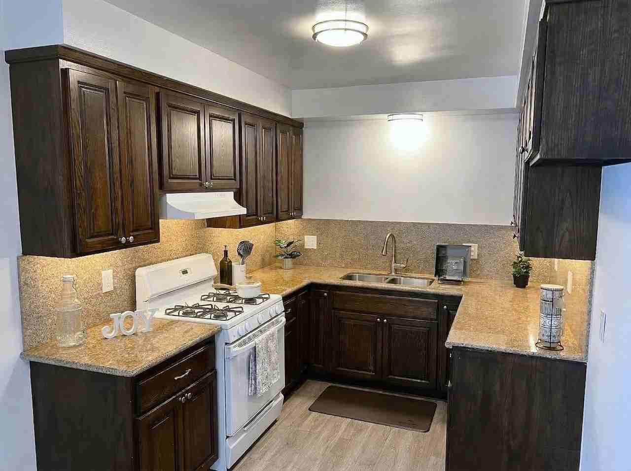 MUST SEE! Act Now! - Photo 2 of 18