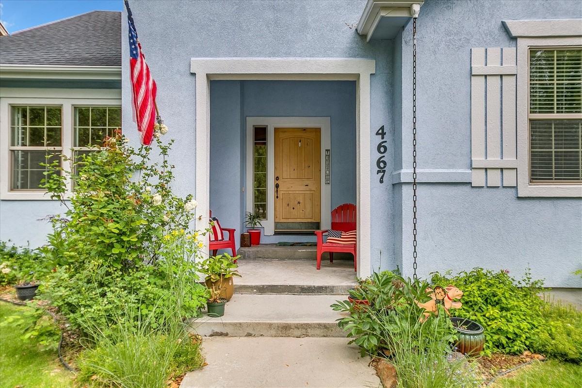 4667 W Hidden Springs Dr - Photo 2 of 37