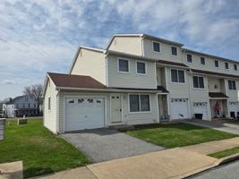 featured image of 1122 Bernice Dr