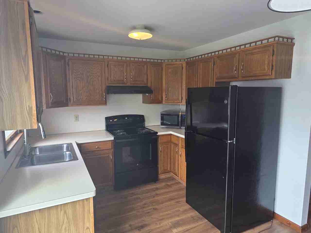 1122 Bernice Dr - Photo 6 of 30