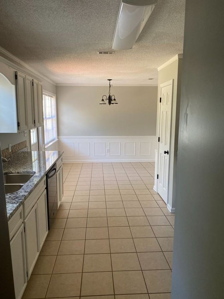 3116 Wingfield Way - Photo 4 of 15