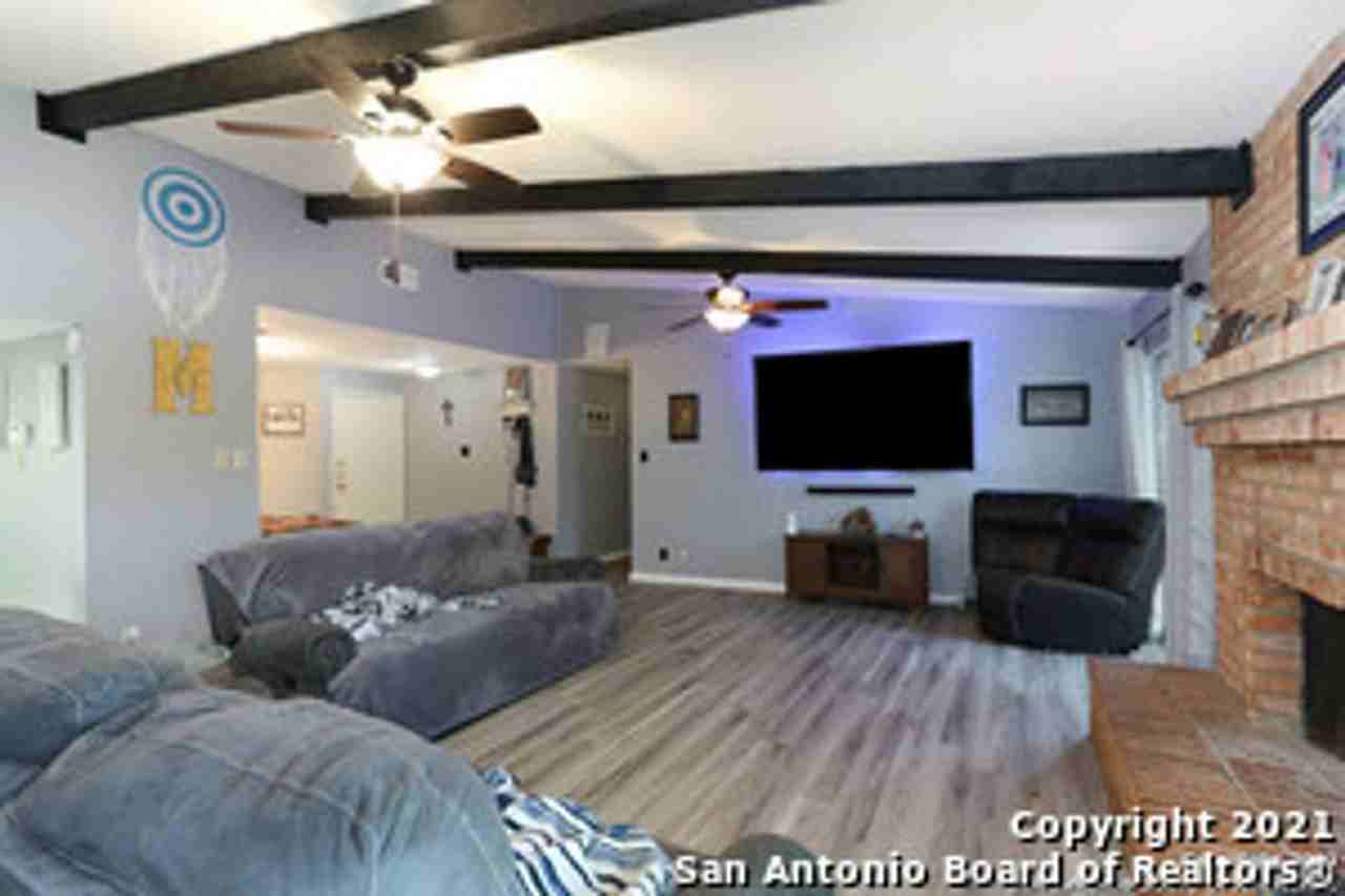 6510 Ridge Creek Dr - Photo 4 of 18