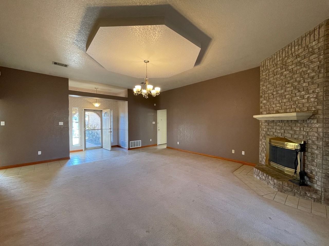 5001 Addie Dr - Photo 7 of 21