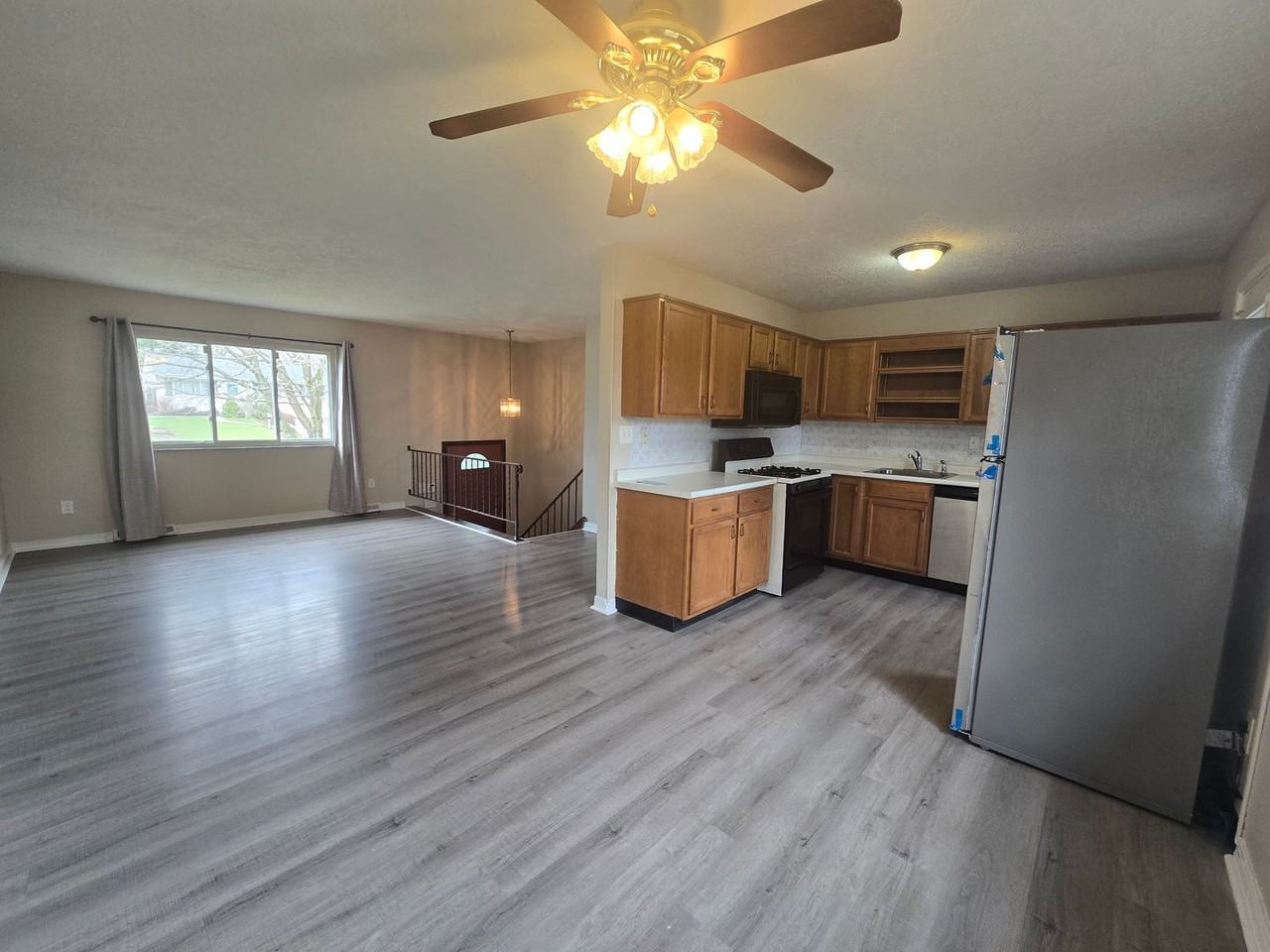 1367 Cavitt Rd - Photo 6 of 20