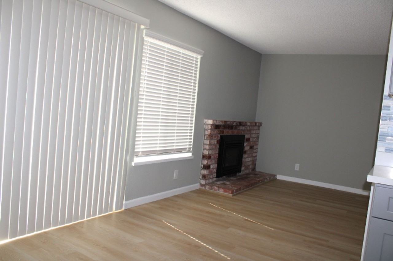 1562 Partridge Dr - Photo 4 of 28