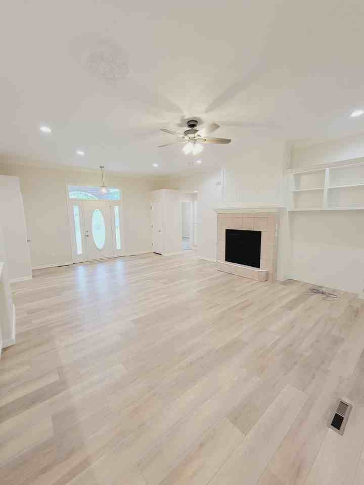 2753 S Marlborough Ave - Photo 4 of 43