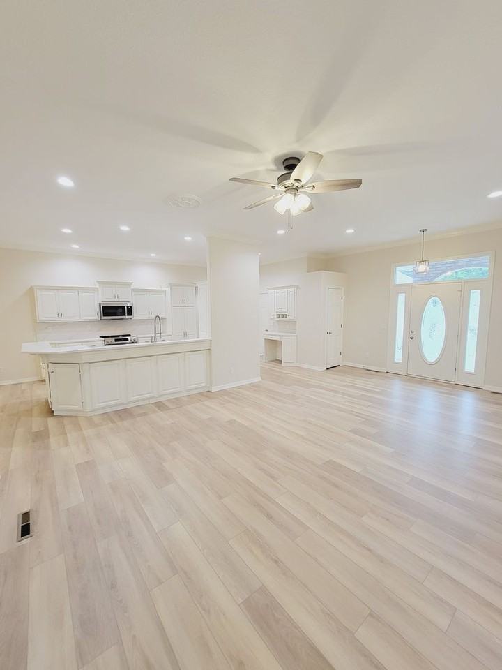 2753 S Marlborough Ave - Photo 5 of 43