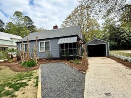 featured image of 555 King Ave