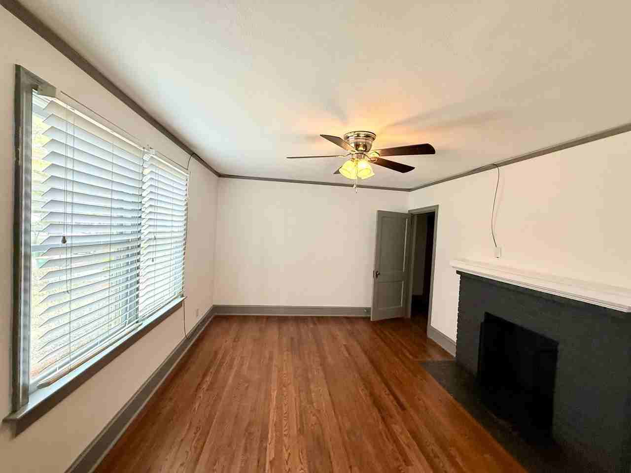 555 King Ave - Photo 2 of 30