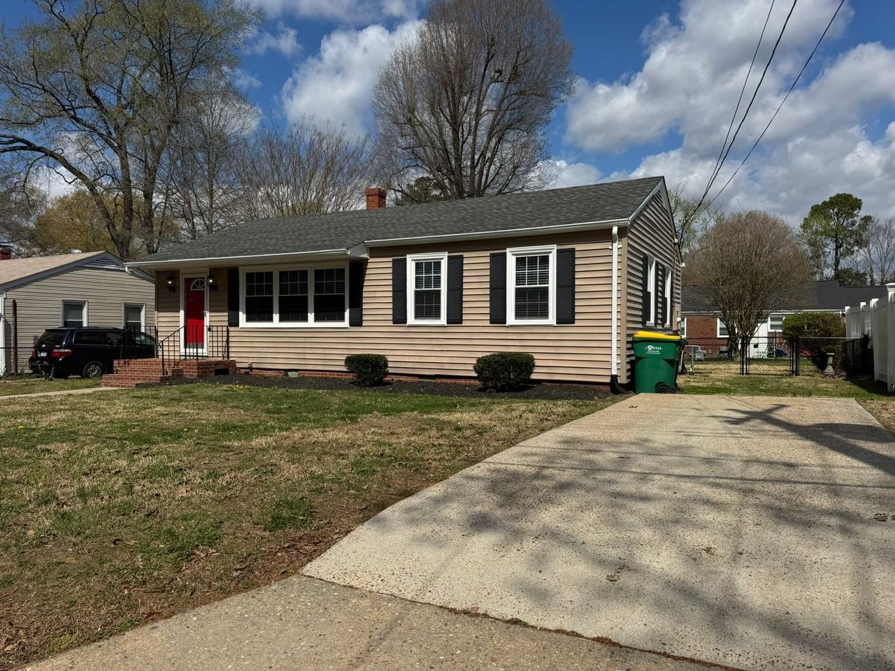 3305 Luray St - Photo 2 of 26