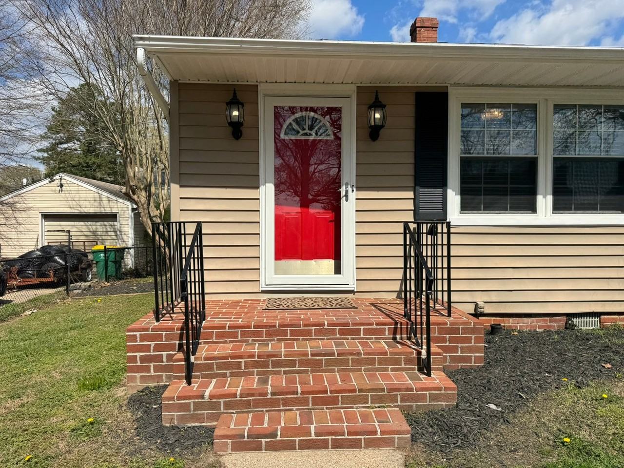 3305 Luray St - Photo 3 of 26