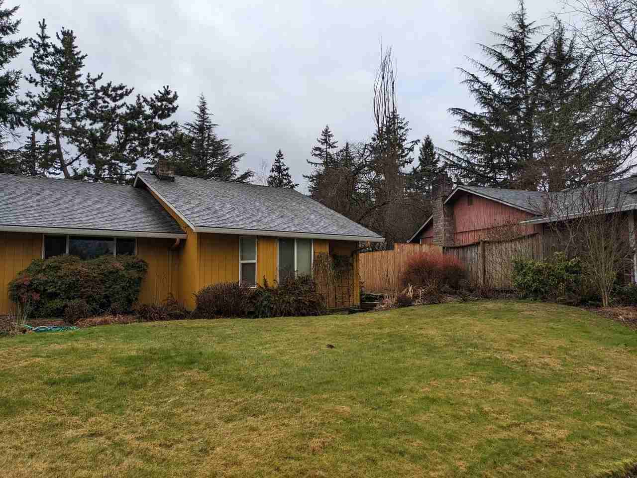 2108 Se 135th Ave - Photo 3 of 15