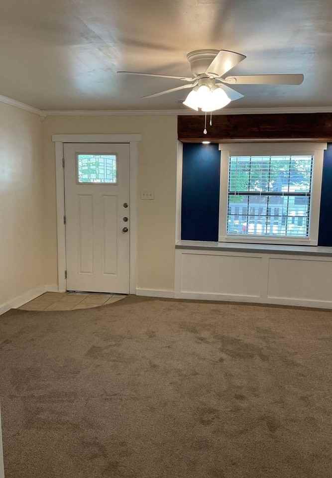 411 Washington St - Photo 6 of 18