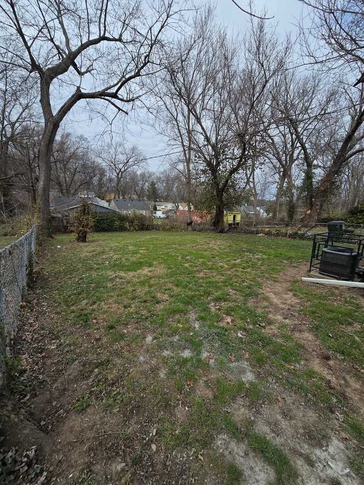 7124 Wayne Ave - Photo 2 of 22