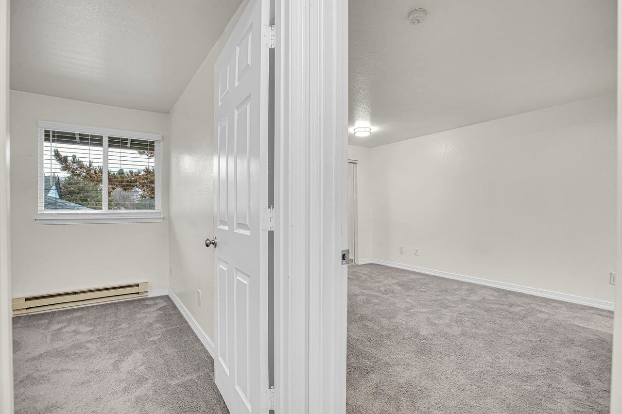 WINDMILL APARTMENTS - Photo 4 of 38