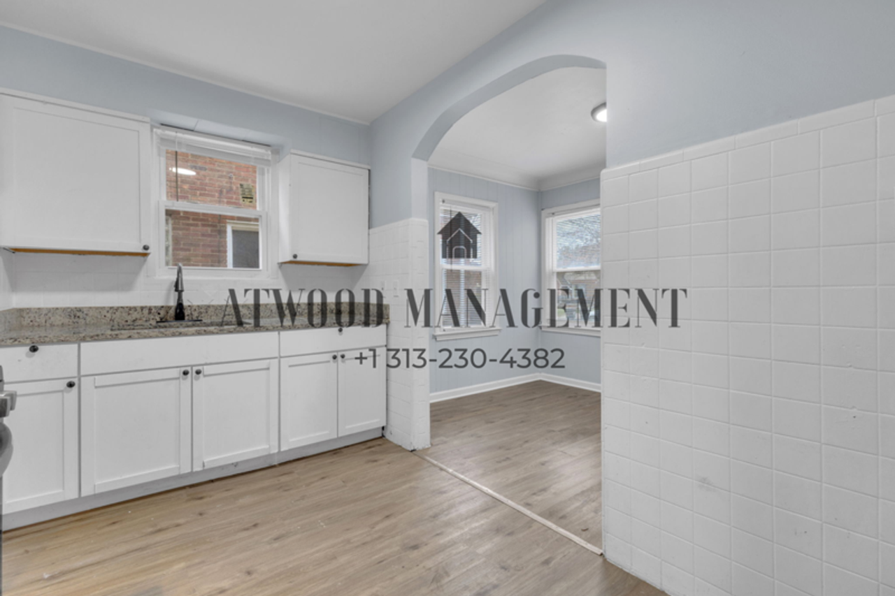 9340 Hartwell St - Photo 4 of 11