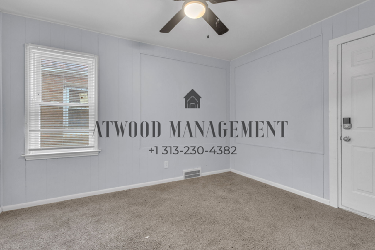 9340 Hartwell St - Photo 6 of 11