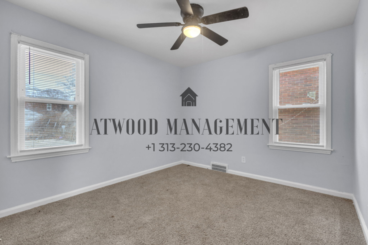 9340 Hartwell St - Photo 7 of 11