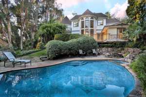 featured image of 1769 Ivy Rd