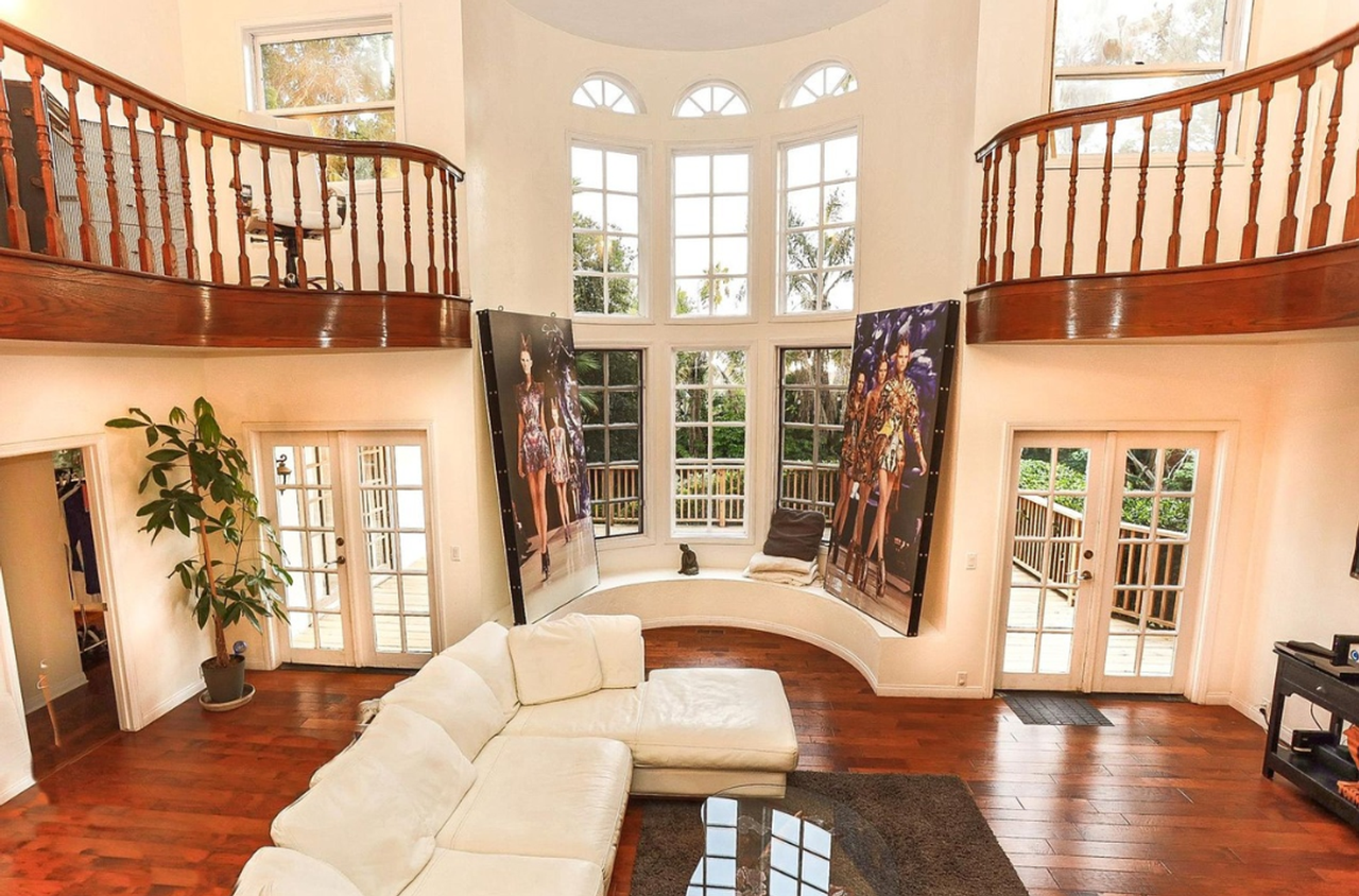 1769 Ivy Rd - Photo 2 of 21