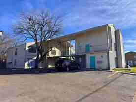 1611 Bell St - Photo 1 of 1