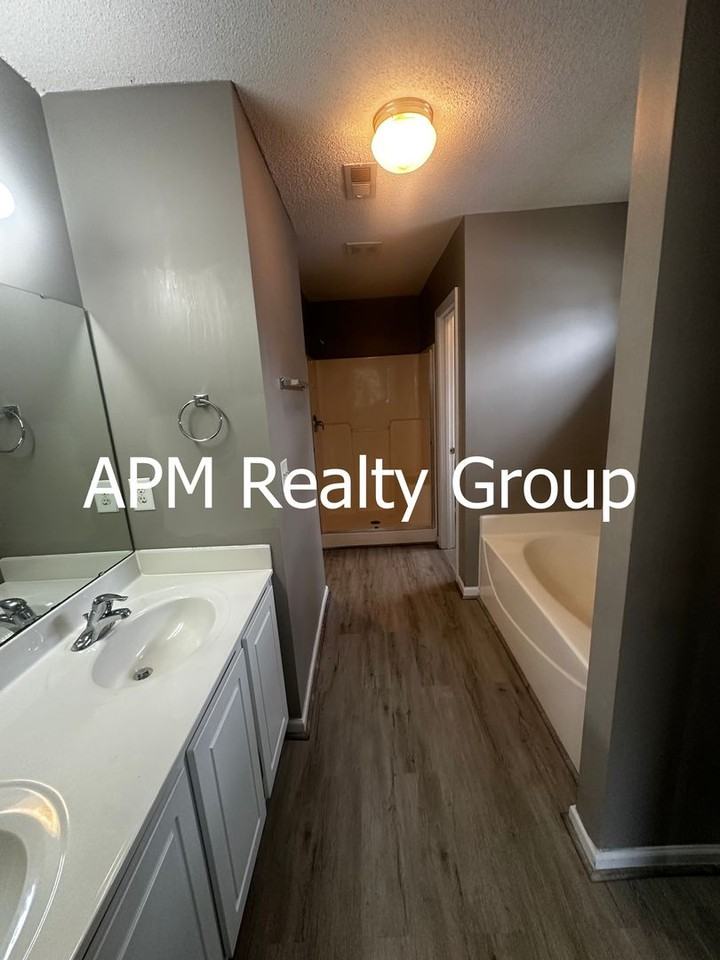 218 Sepia Ct - Photo 6 of 16