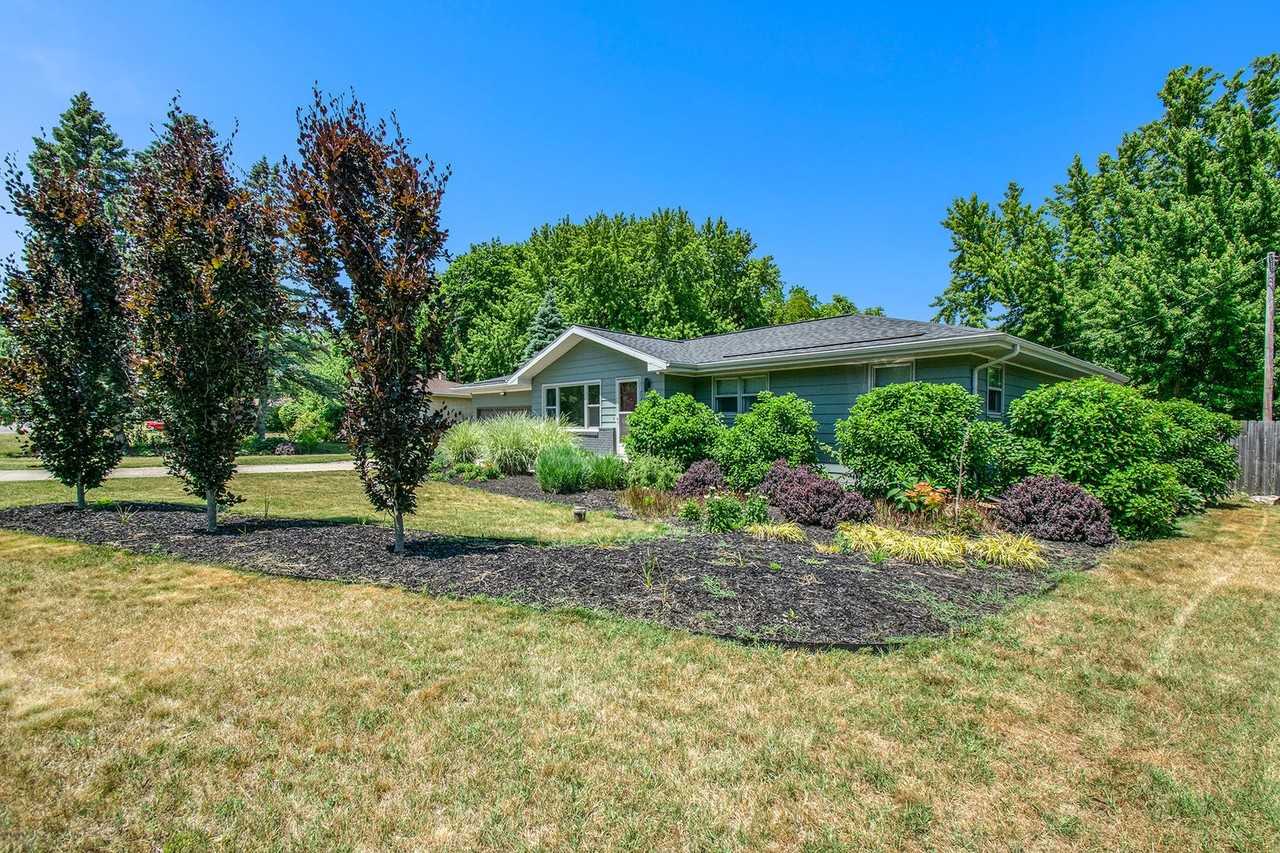 2601 Paulmar Ave - Photo 2 of 27