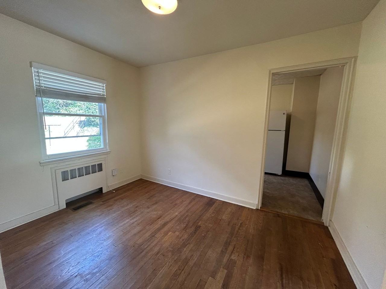 2509 Miller Park Cir Apt A - Photo 5 of 10