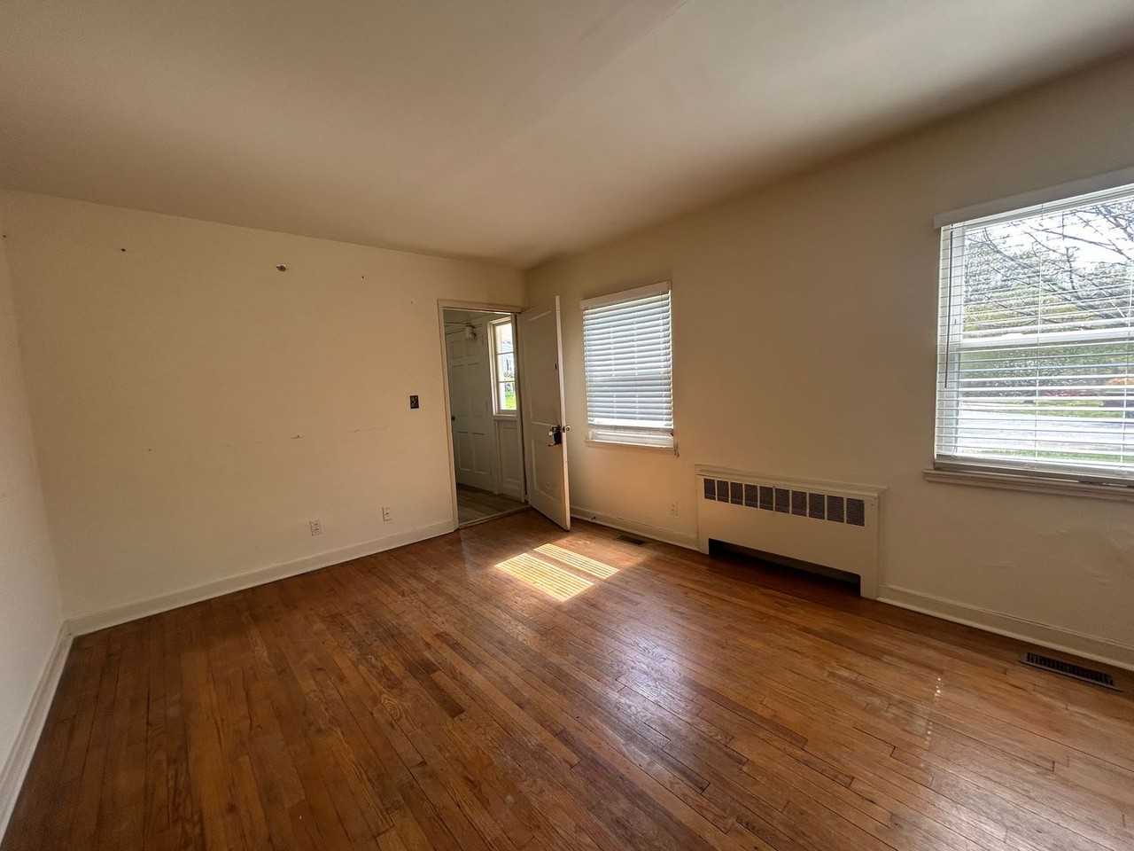 2509 Miller Park Cir Apt A - Photo 7 of 10