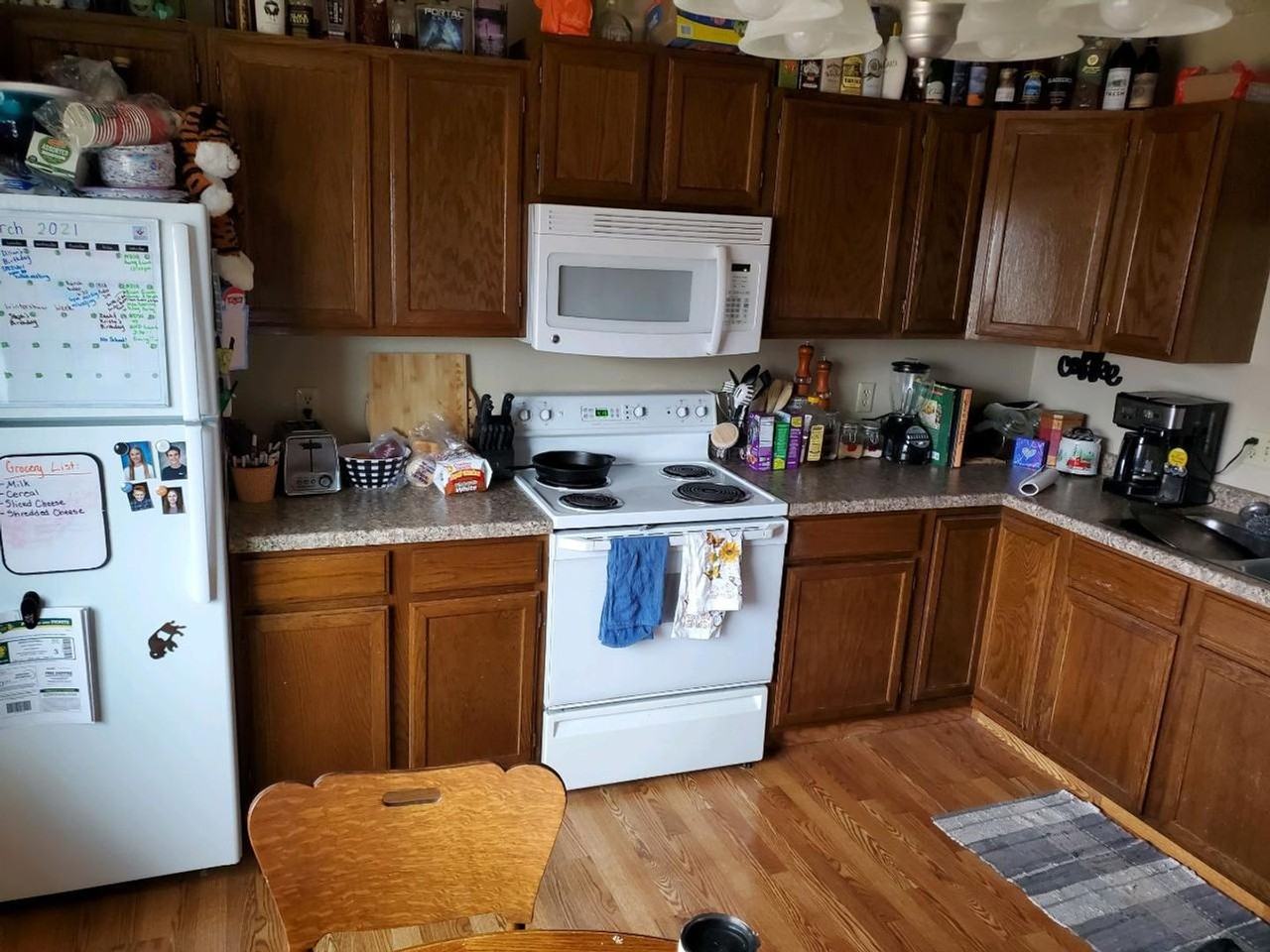 900 9th Ave Se - Photo 4 of 5