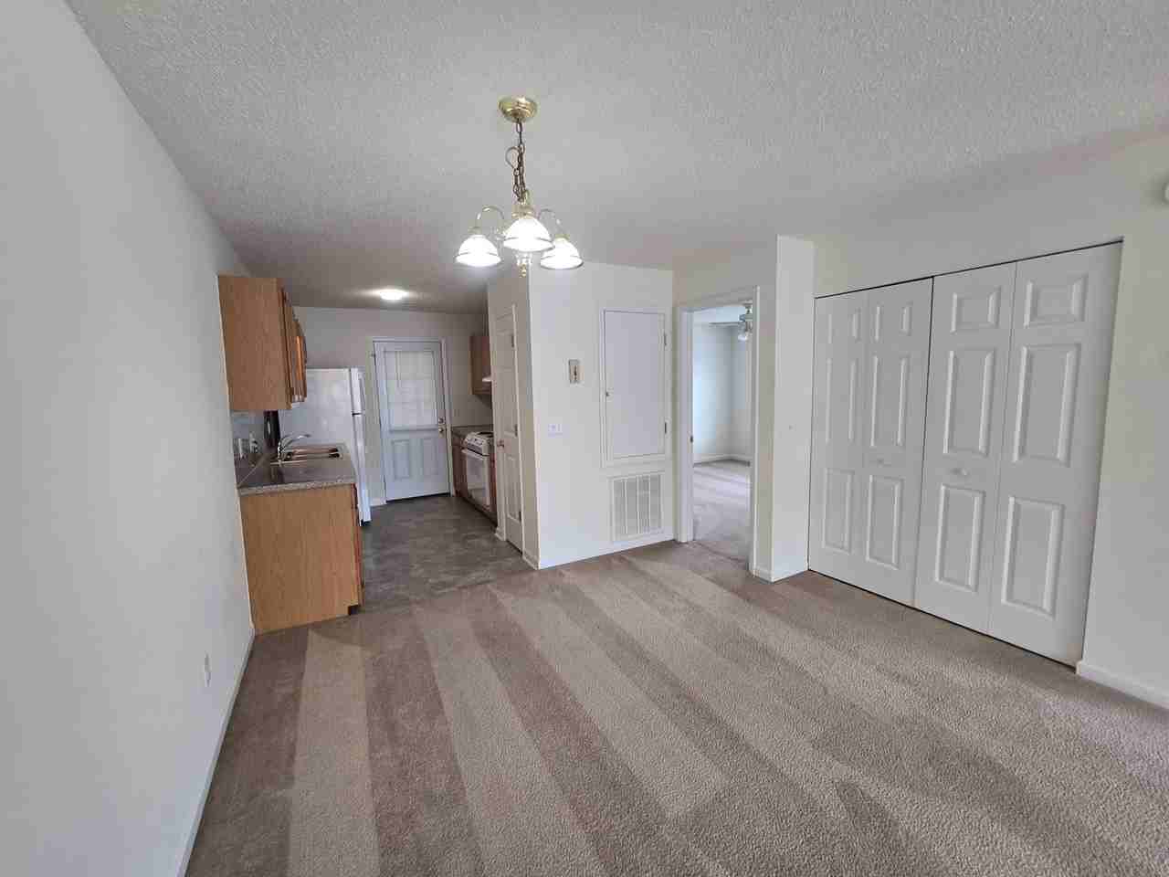 308 Westbrook Ct - Photo 6 of 14