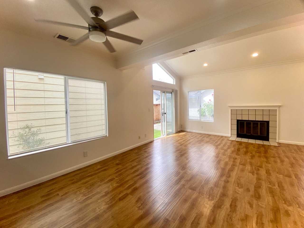 6489 Buena Vista Dr - Photo 3 of 30