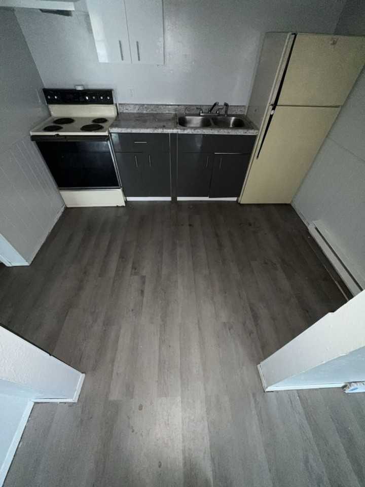 1520 Brooke Park Dr, Toledo OH 43612 - Photo 4 of 28