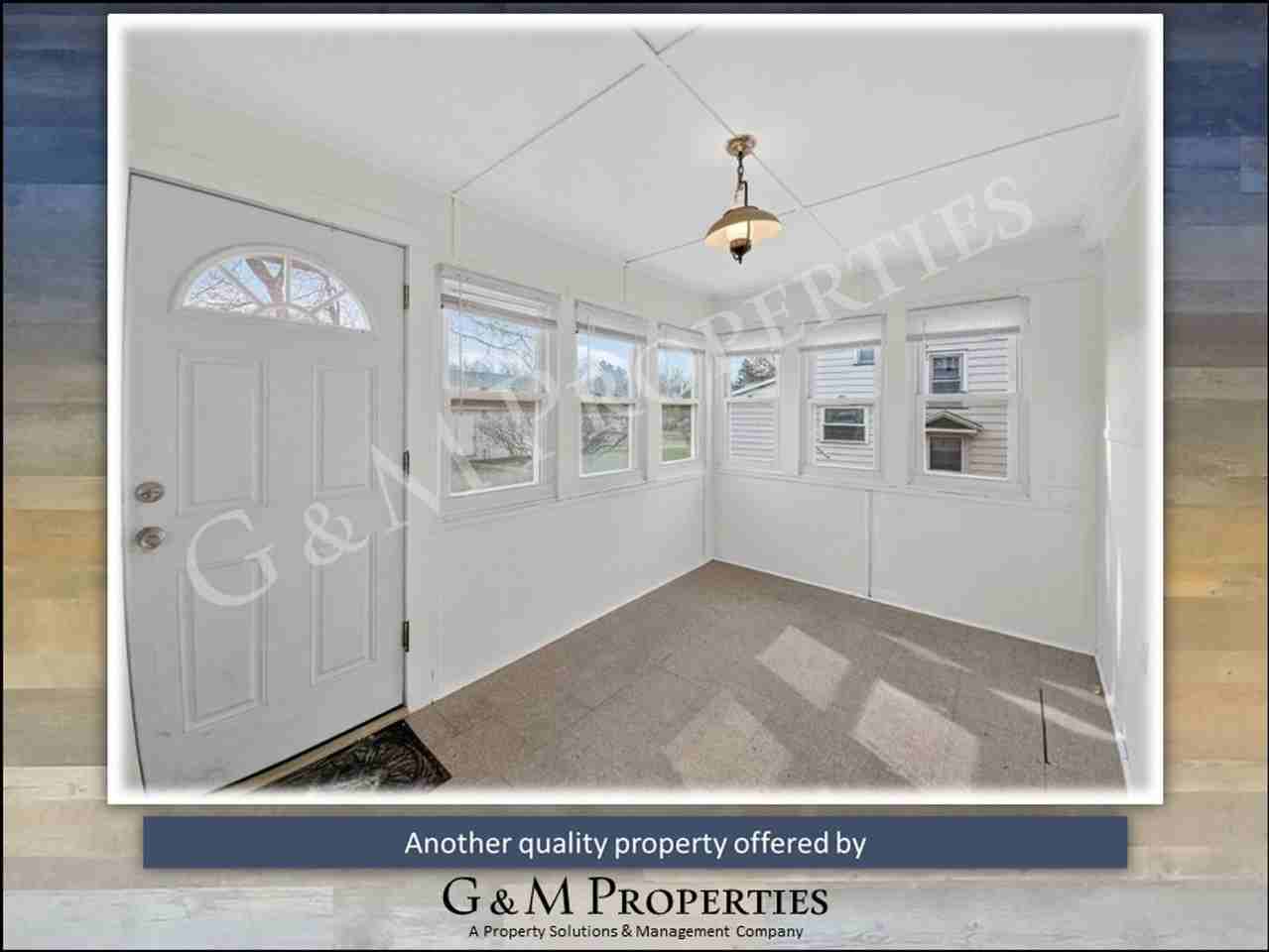 1570 Mount Hope Ave - Photo 6 of 26