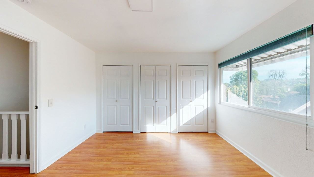 4526 Eagle Rock Blvd #4 - Photo 4 of 14