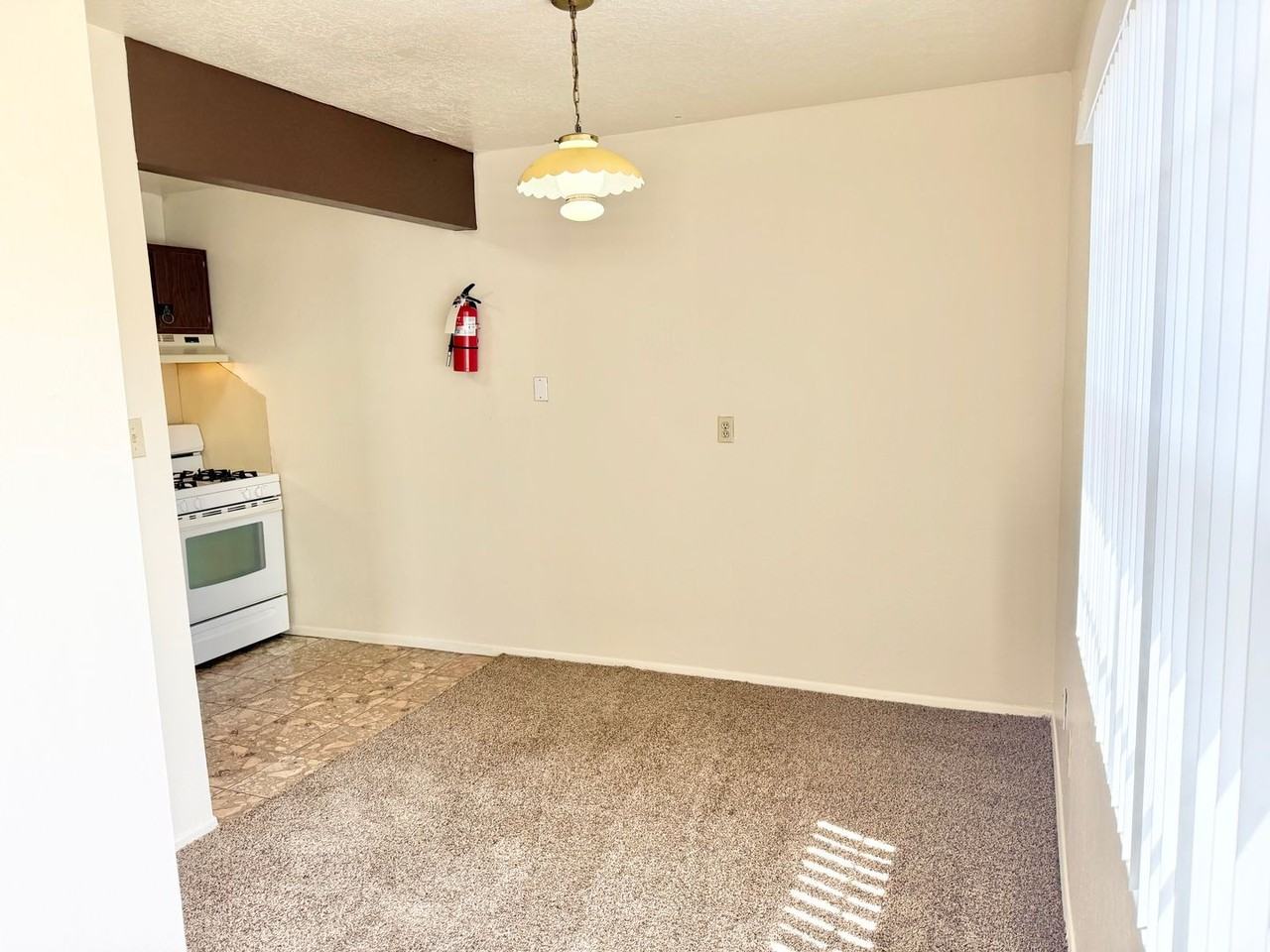 320 General Marshall St NE - Photo 3 of 7