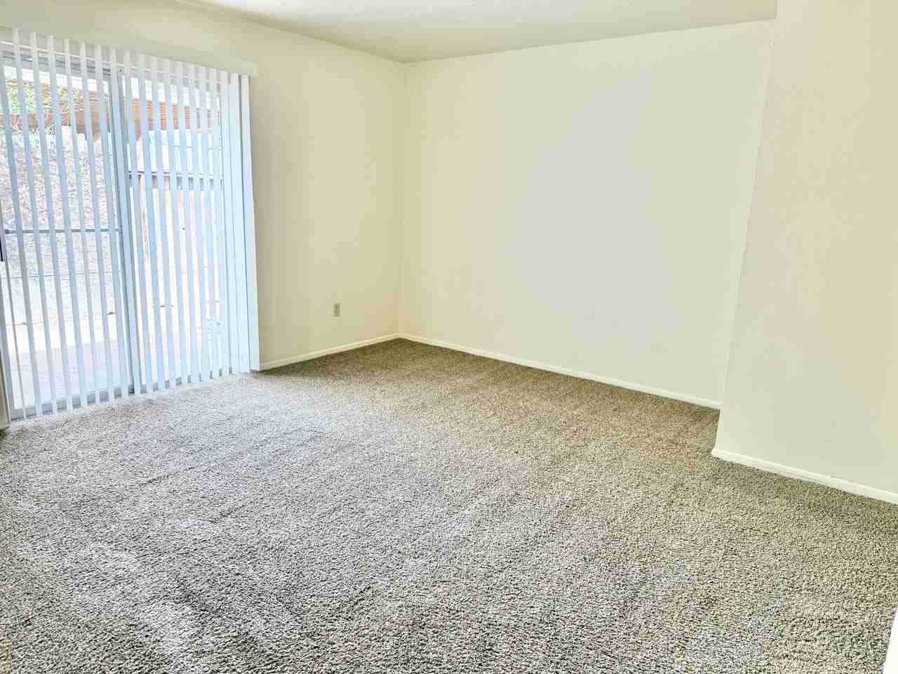 320 General Marshall St NE - Photo 5 of 7