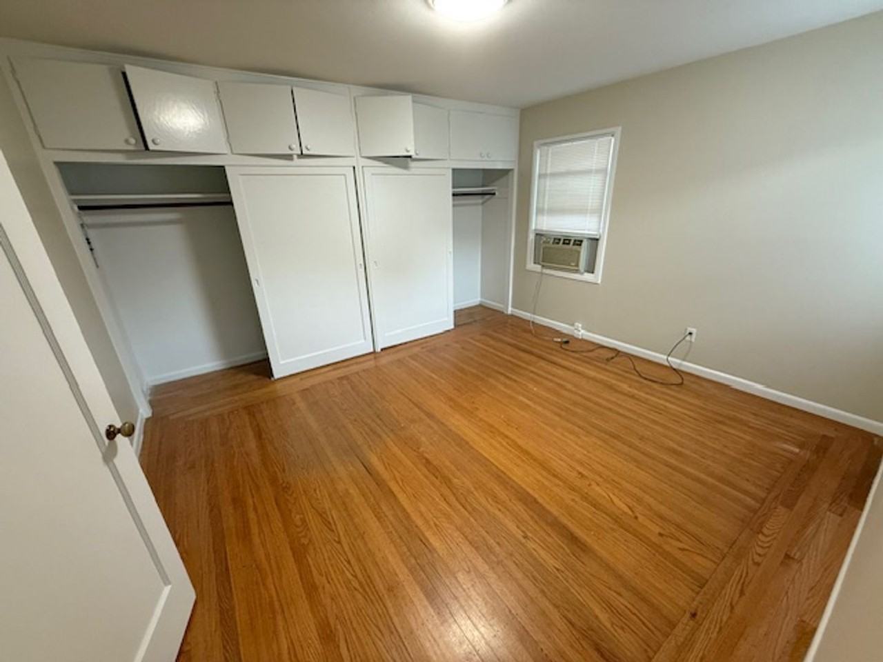 1461 5th St - Photo 5 of 9