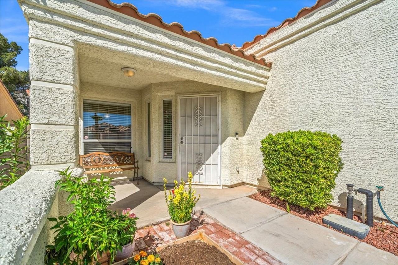 3325 Indian Moon Dr - Photo 3 of 27