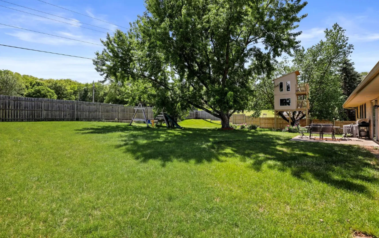 5305 Carnation Way - Photo 2 of 28