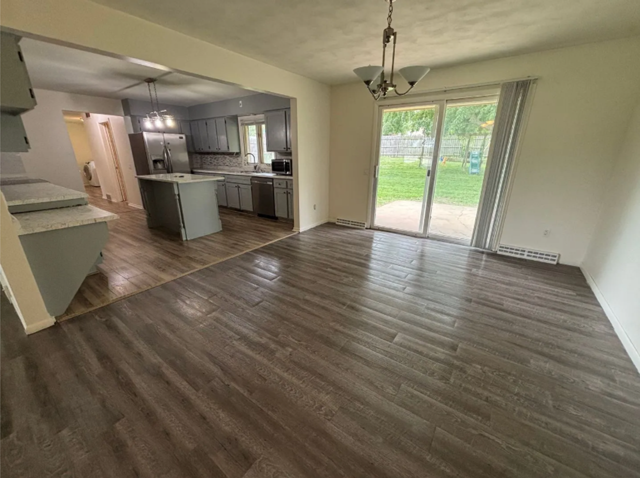 5305 Carnation Way - Photo 7 of 28