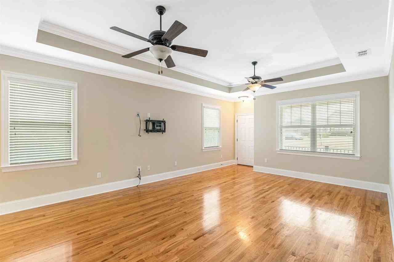 3026 Adiron Way - Photo 4 of 30