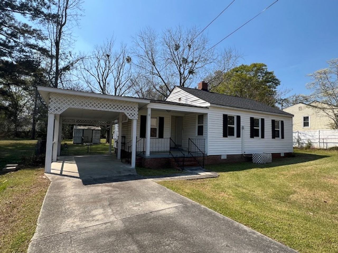 611 Arnall St - Photo 2 of 9