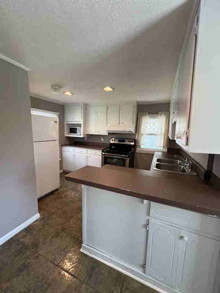 611 Arnall St - Photo 5 of 9