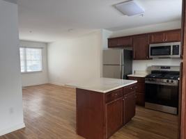 featured image of 12 10th St