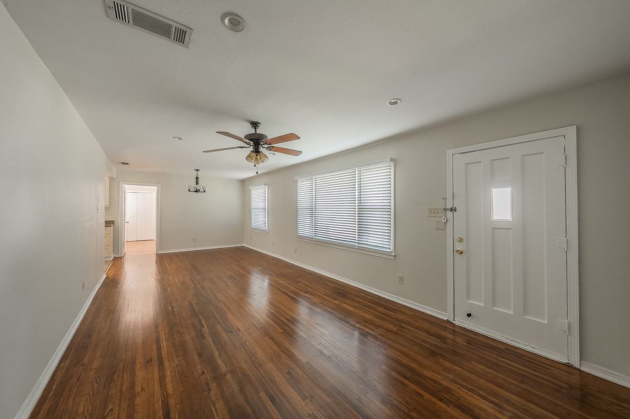 5717 Aton Ave - Photo 5 of 36