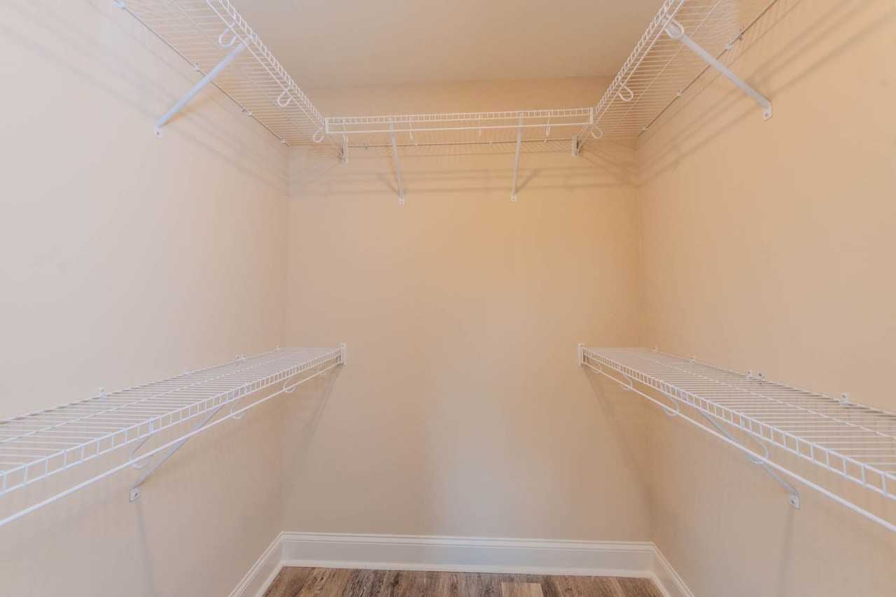 122 Tabor Dr - Photo 7 of 38